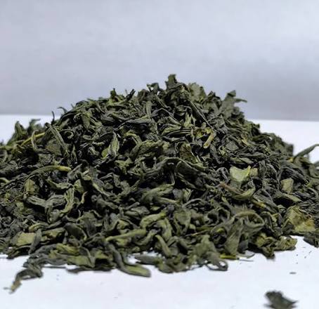 چای سبز خالص و خوش‌عطر | انتخابی سالم برای مصرف روزانه(۱ کیلویی)